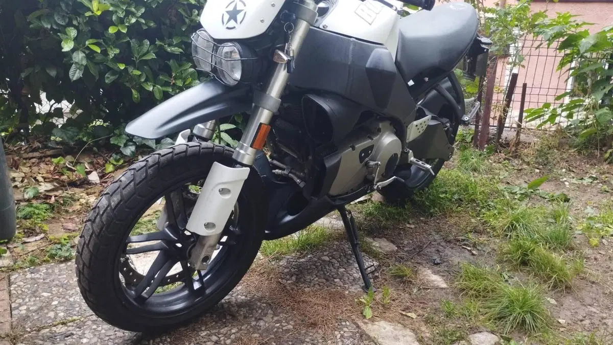 Buell Lightning Super TT XB12STT  (2)