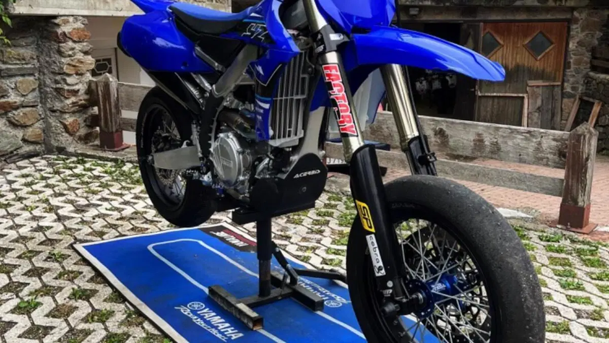 Yamaha YZ 450 F (2021)  (2)