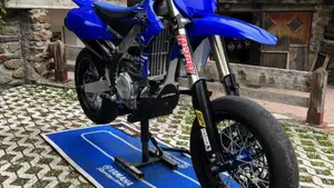 Yamaha YZ 450 F (2021)  (2)
