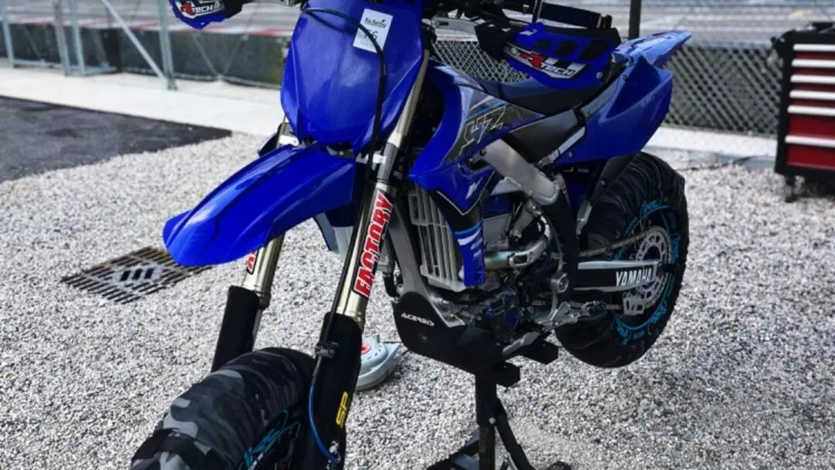 Yamaha YZ 450 F (2021)  (3)