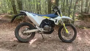 Husqvarna 701 Enduro (2021)  (4)