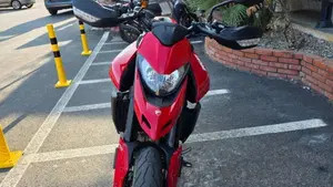 Ducati Hypermotard 950 (2022 - 25)  (2)
