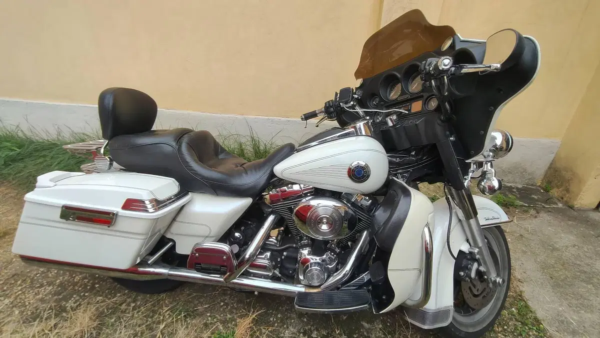 Harley-Davidson 1450 Electra Glide Ultra Classic (2003 - 05) - FLHTCUI 
