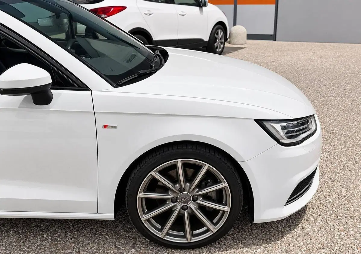 Audi A1 1.4 TDI ultra Metal plus (2)