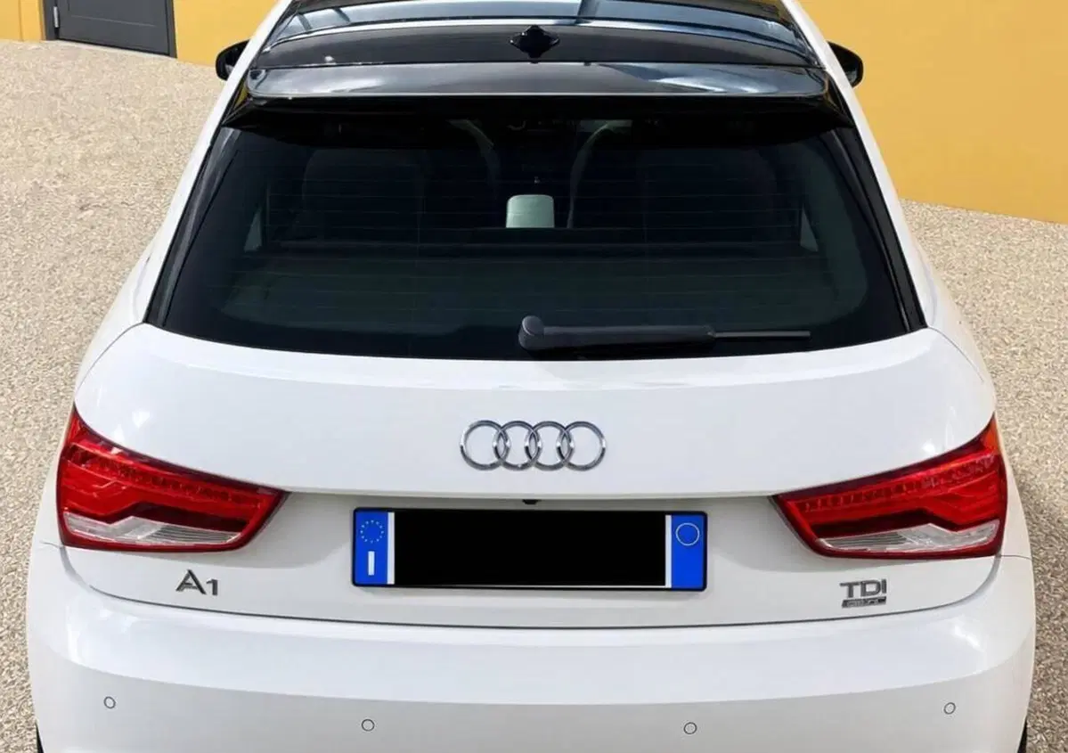 Audi A1 1.4 TDI ultra Metal plus (9)