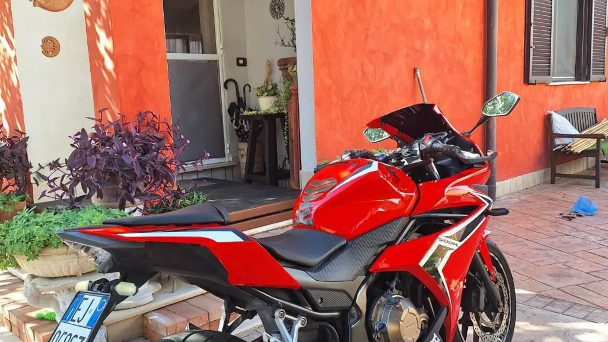 Honda CBR 500 R ABS (2017 - 18)  (2)