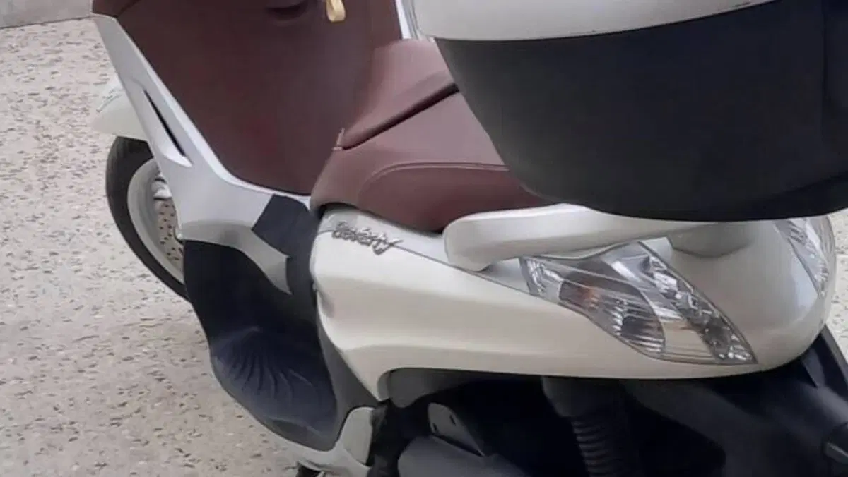 Piaggio Beverly 300 i.e. (2010 - 16)  (6)