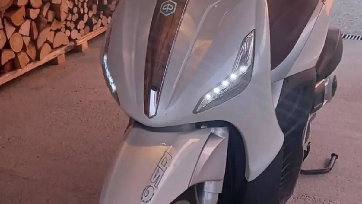 Piaggio Beverly 300 i.e. (2010 - 16)  (10)