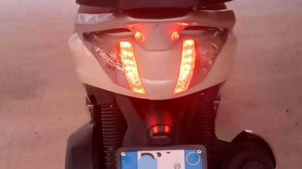 Piaggio Beverly 300 i.e. (2010 - 16)  (4)