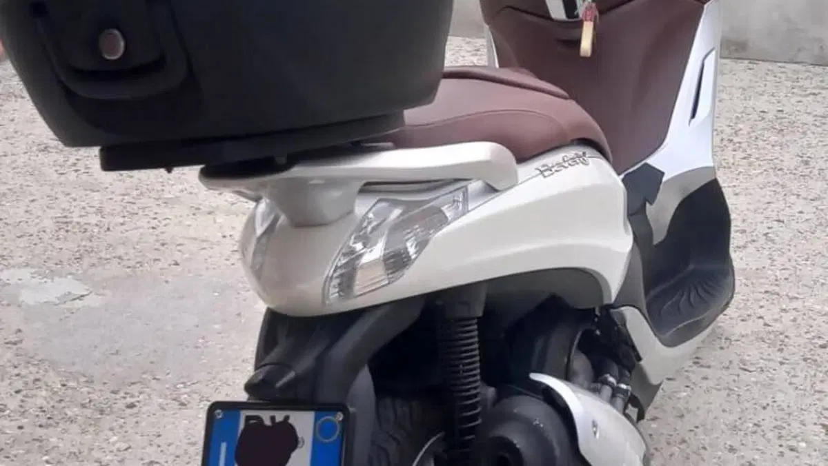 Piaggio Beverly 300 i.e. (2010 - 16)  (11)