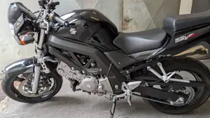Suzuki SV 650 S (2006 - 11)  (2)