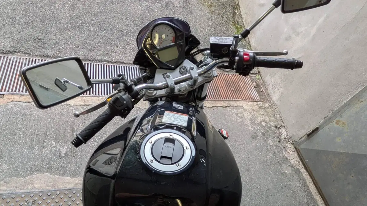Suzuki SV 650 S (2006 - 11)  (5)