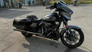 Harley-Davidson CVO Street Glide (2025)  (6)