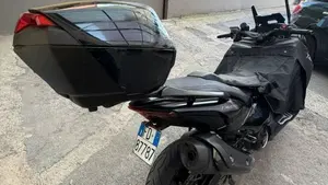 Yamaha T-Max 560 Tech Max (2022 - 24)  (2)