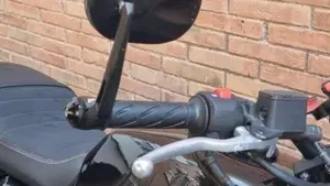 Moto Guzzi V7 Stone Special Edition (2022 - 25)  (7)