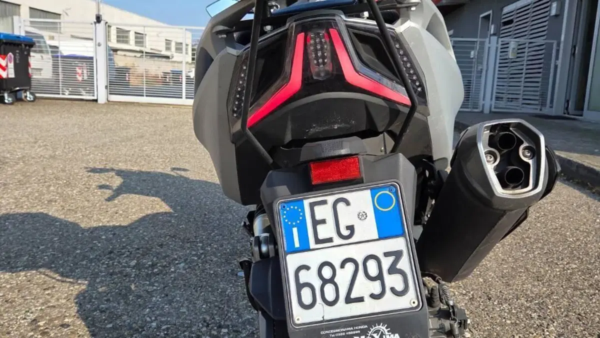 Kymco AK 550 (2017 - 19)  (5)