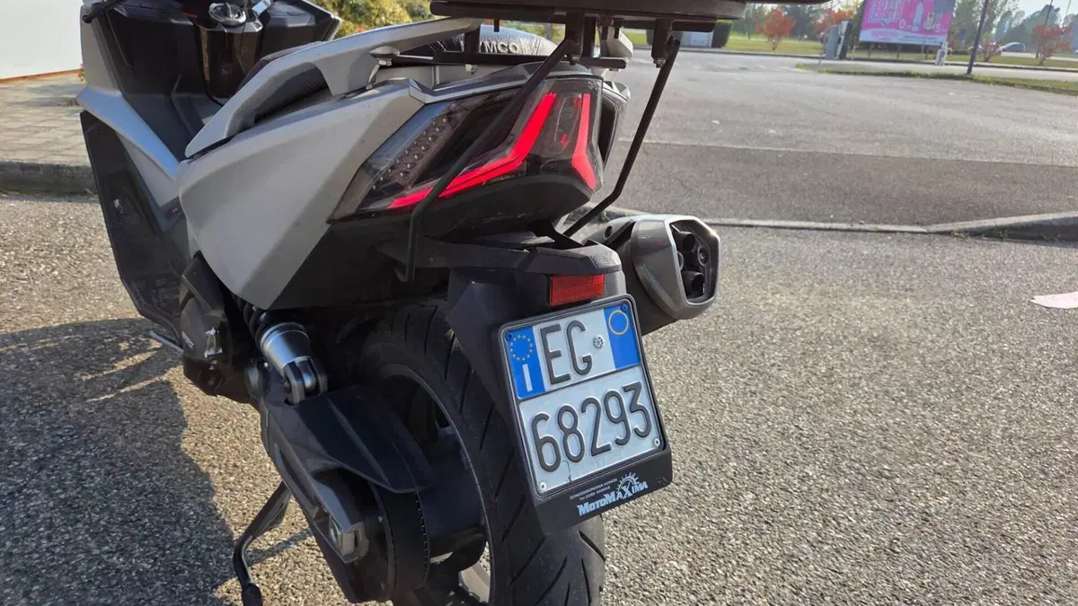 Kymco AK 550 (2017 - 19)  (8)
