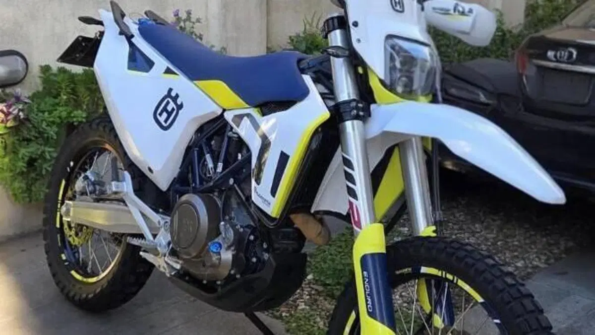Husqvarna 701 Enduro (2020) 