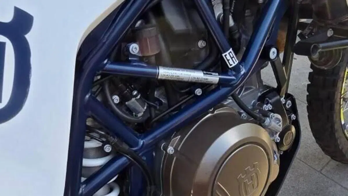 Husqvarna 701 Enduro (2020)  (8)