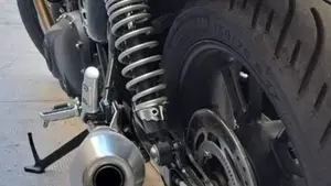 Triumph Street Twin EC1 Special Edition (2022 - 23)  (9)