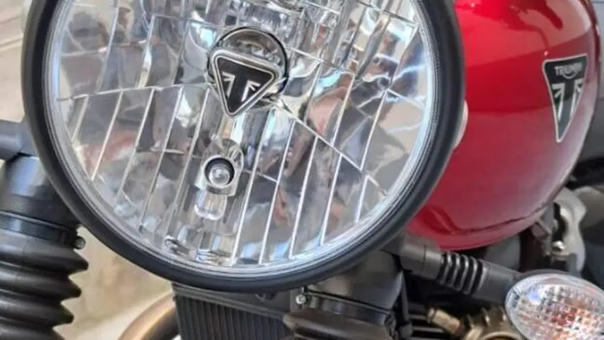 Triumph Street Twin EC1 Special Edition (2022 - 23)  (6)