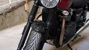 Triumph Street Twin EC1 Special Edition (2022 - 23)  (11)