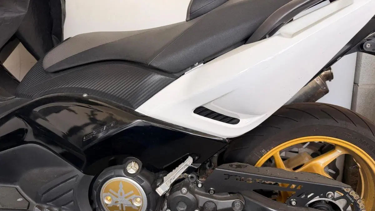 Yamaha T-Max 530 (2012 - 14)  (2)