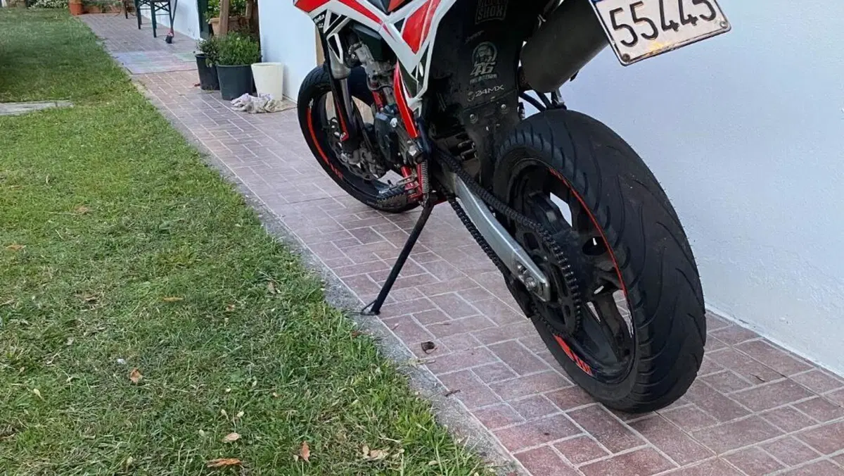 Betamotor RR 125 4T Motard LC (2018 - 20)  (5)
