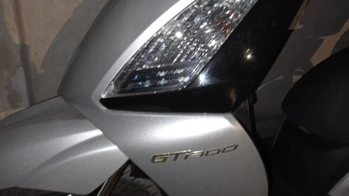 Kymco People 300i GT (2010 - 17)  (6)