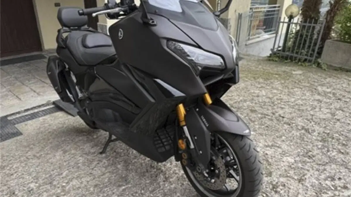 Yamaha T-Max 560 Tech Max (2025 - 26)  (3)