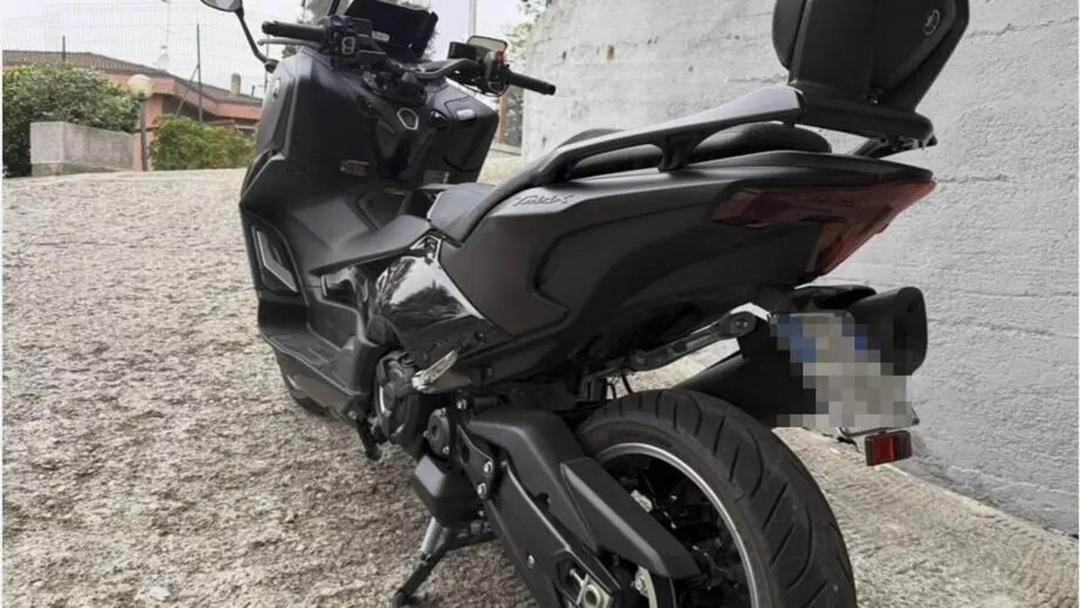 Yamaha T-Max 560 Tech Max (2025 - 26)  (6)
