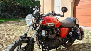 Triumph Bonneville SE (2009 - 13)  (9)