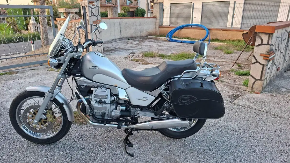 Moto Guzzi   (2)