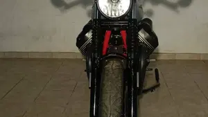 Moto Guzzi V7 III Racer (2017 - 20)  (5)