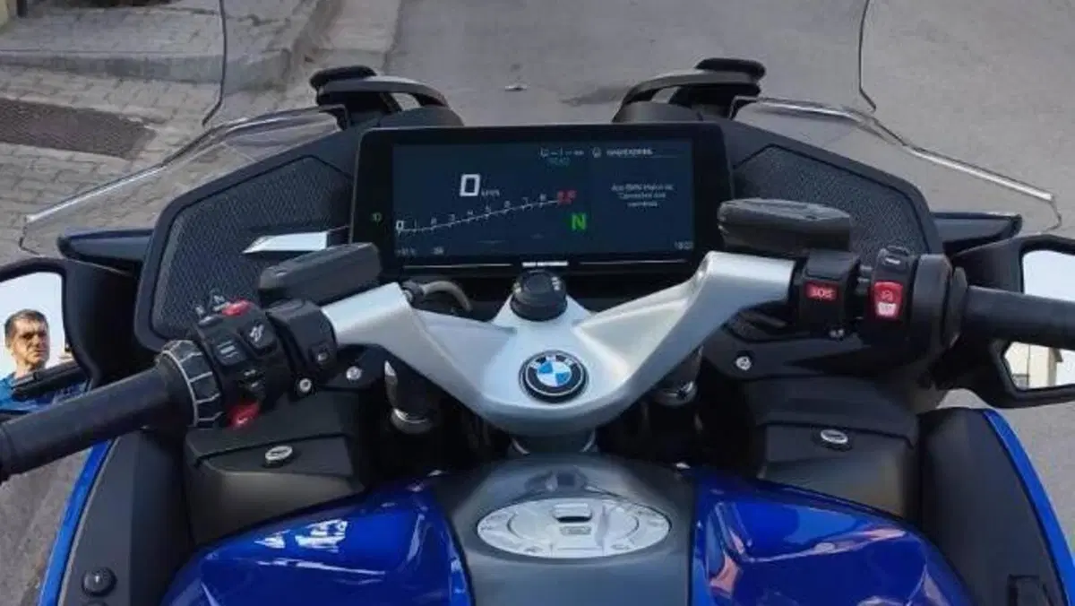 Bmw R 1250 RT (2021 - 25)  (2)