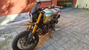 Moto Morini SEIEMMEZZO SCR (2022 - 26)  (3)