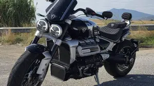 Triumph Rocket 3 GT Chrome Edition (2023)  (3)