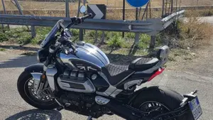 Triumph Rocket 3 GT Chrome Edition (2023)  (4)