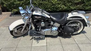 Harley-Davidson 1690 Deluxe ABS (2011 - 16) - FLSTN  (4)