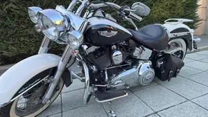 Harley-Davidson 1690 Deluxe ABS (2011 - 16) - FLSTN  (13)