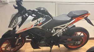 KTM 125 Duke (2024 - 25)  (2)