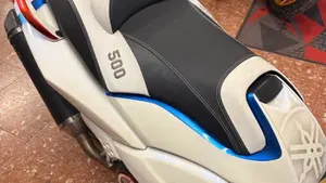 Yamaha T-Max 500 White Max (2010 - 11)  (4)
