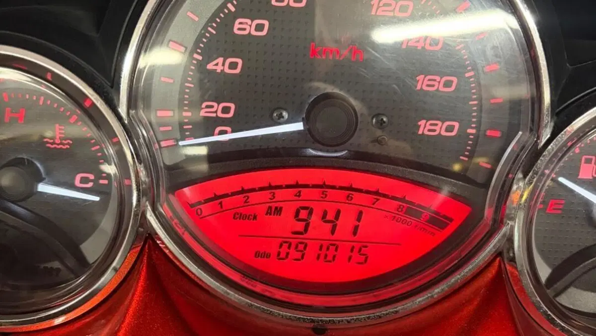 Yamaha T-Max 500 White Max (2010 - 11)  (5)