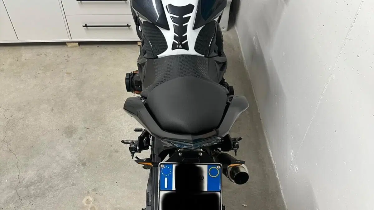 Kawasaki Z 800 ABS (2012 - 16)  (4)