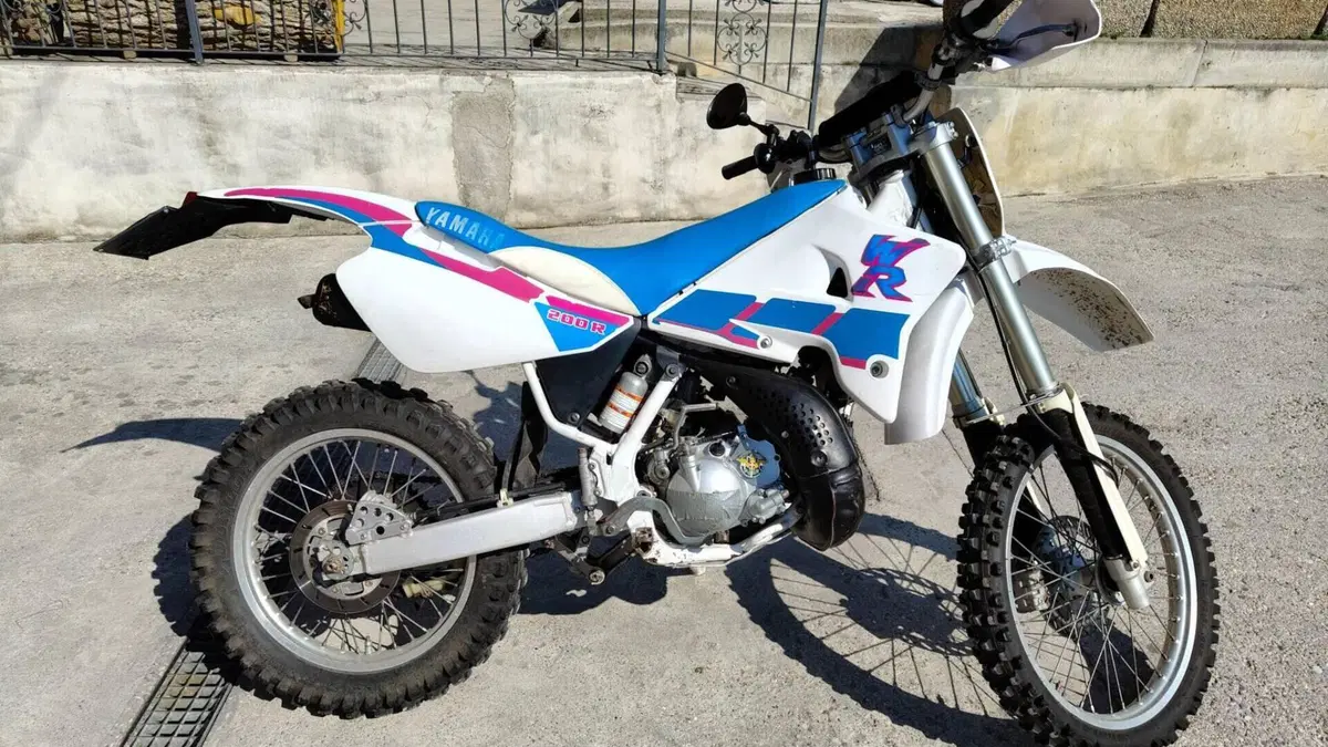 Yamaha WR 200 (1993 - 95)  (2)