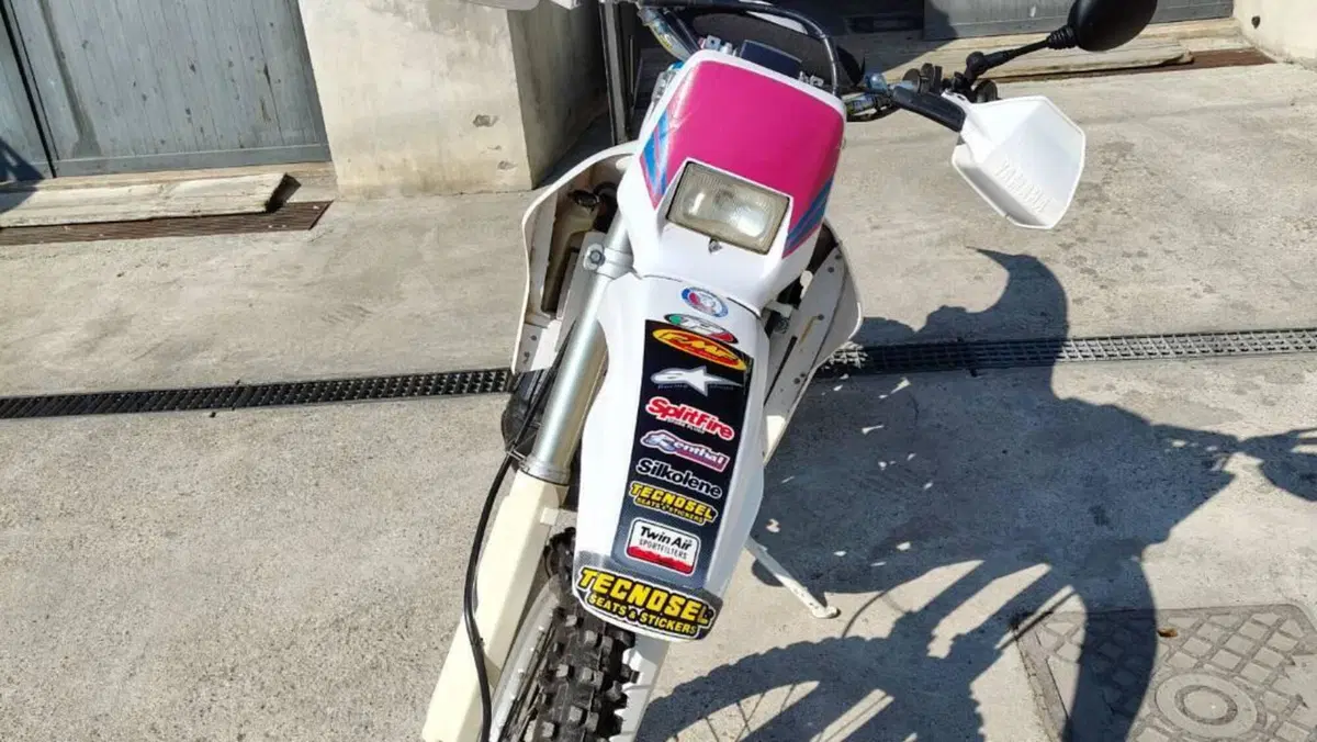 Yamaha WR 200 (1993 - 95)  (3)