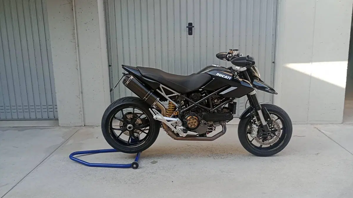 Ducati Hypermotard 1100 EVO (2010 - 12)  (5)