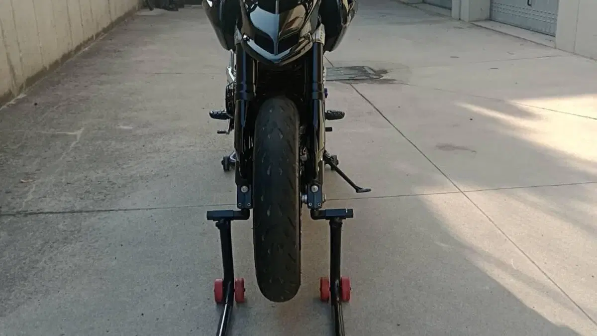 Ducati Hypermotard 1100 EVO (2010 - 12)  (6)