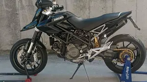 Ducati Hypermotard 1100 EVO (2010 - 12)  (7)