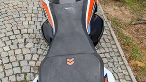 KTM 890 Adventure R (2023 - 24)  (8)
